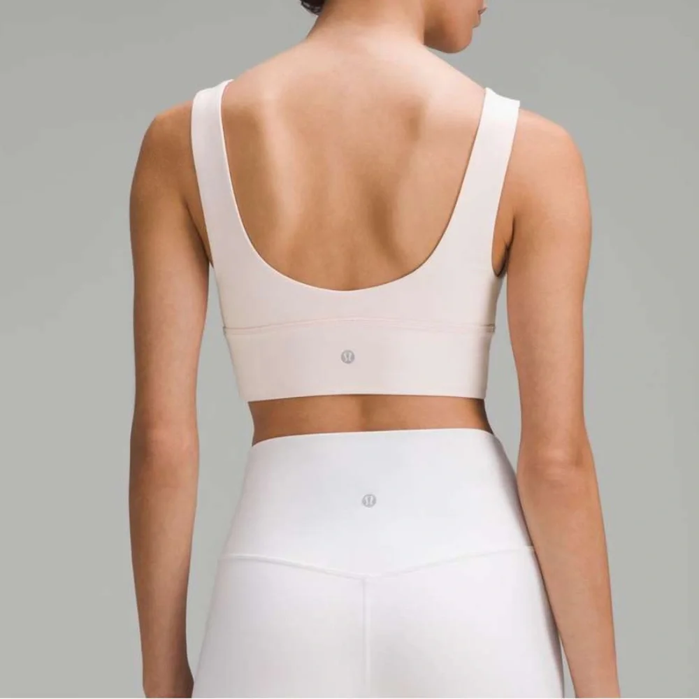 $54 Lululemon Align V-Neck Bra *Light Support, A/B Cup Meadowsweet Pink - Picture 3 of 9